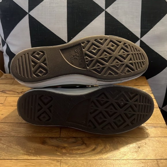 olive little heart hightops - Picture 4 of 5